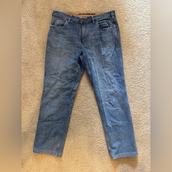 Duluth Trading Co Men's Classic Denim Jeans - Picture 1 of 4